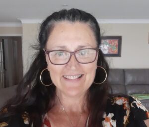 Headshot of certified Meditation teacher Wendy Stepehns